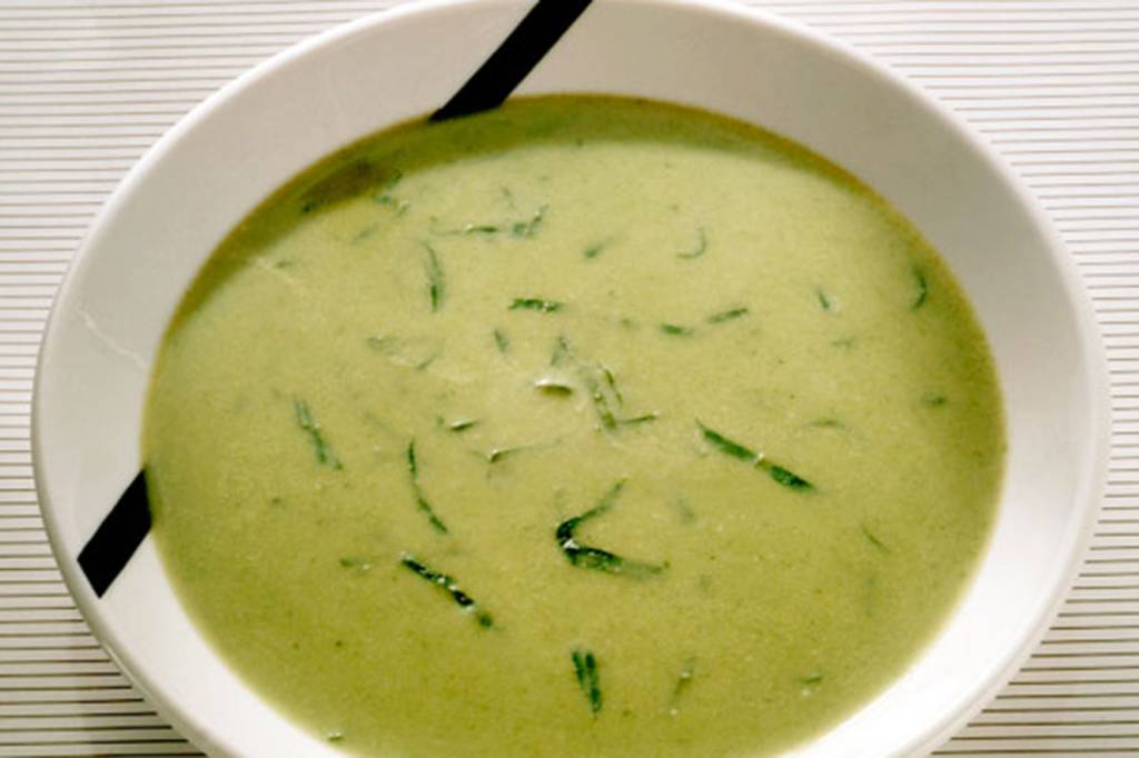 Caldos que sobraram das festas juninas podem servir de base para risotos ou sopas enriquecidas