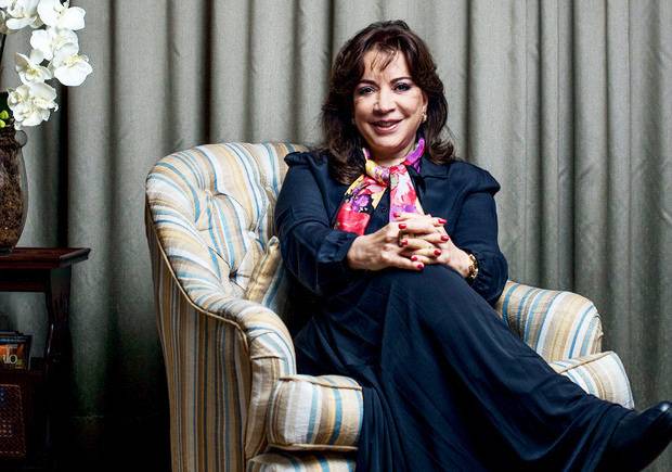 Iris Abravanel fala sobre sua carreira, família e a vida ao lado de Silvio Santos