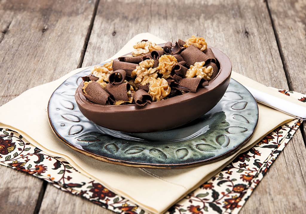 Ovo recheado de pão de mel