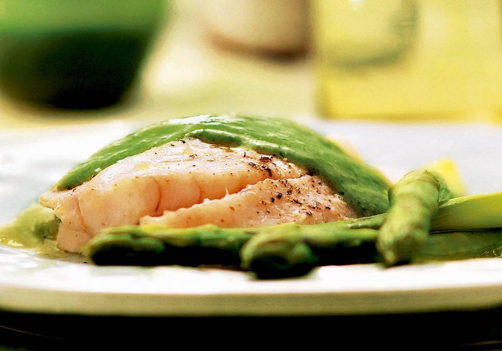 Pescada com legumes