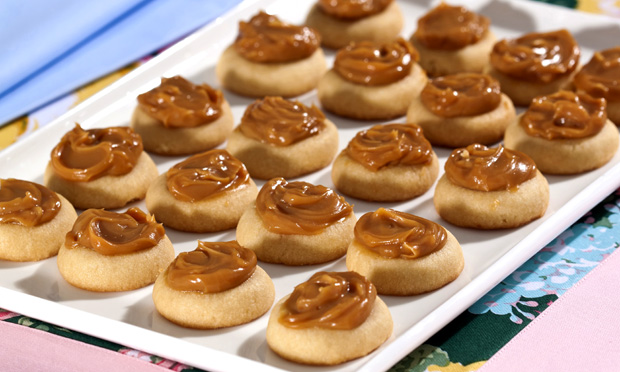 Biscoitinho recheado de doce de leite