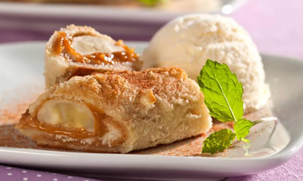 Falso crepe de doce de leite e banana Falso crepe de doce de leite e banana