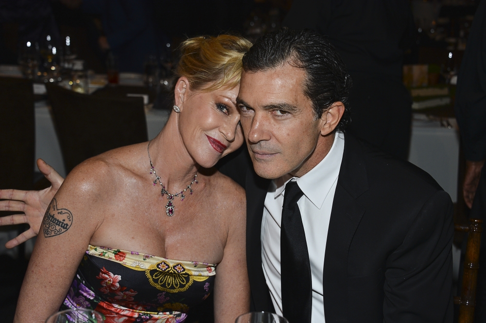 Antonio Banderas pagará pensão de US$ 65 mil a Melanie Griffith