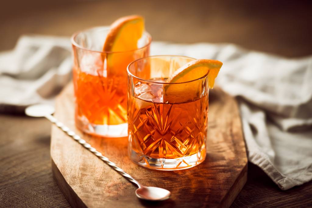 3 drinques famosos e deliciosos para fazer em casa