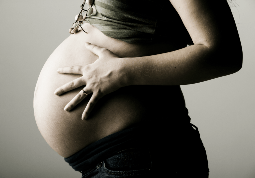 Este vídeo mostra o que acontece no útero durante a gravidez