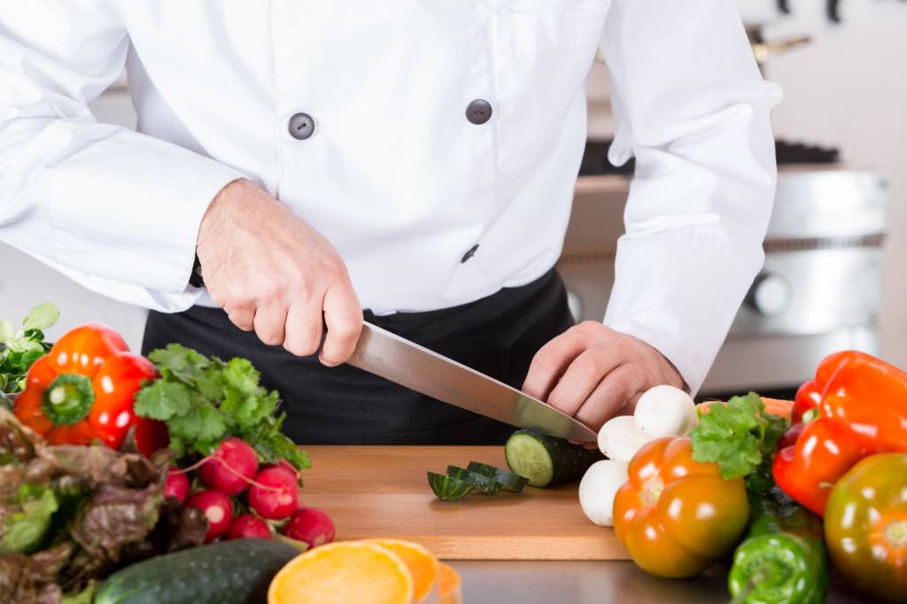 Conheça a primeira escola especializada em alimentação saudável do Brasil