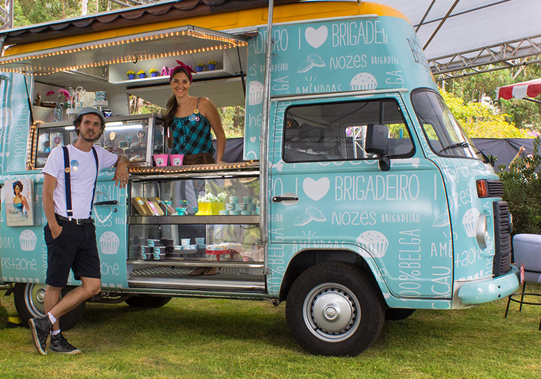 Das ruas para a festa! Food trucks e food bikes invadem os casamentos