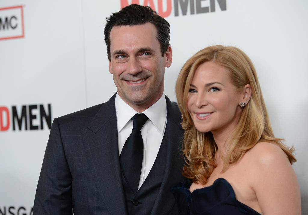 Jon Hamm anuncia separação e diz “Nós vamos continuar nos apoiando”