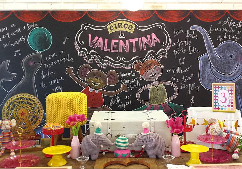 Tendência: Painel de lousa ajuda a compor cenários lúdicos em festa infantil