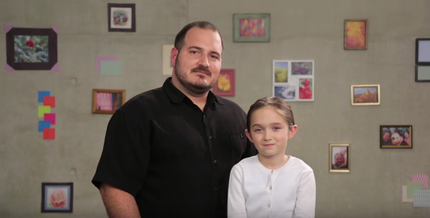 Esse pai solteiro faz sozinho lindas tranças no cabelo de sua filha