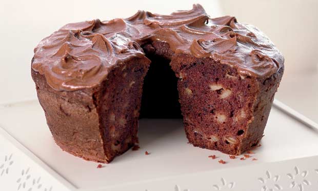 Bolo de chocolate e ma&ccedil;&atilde; sem leite