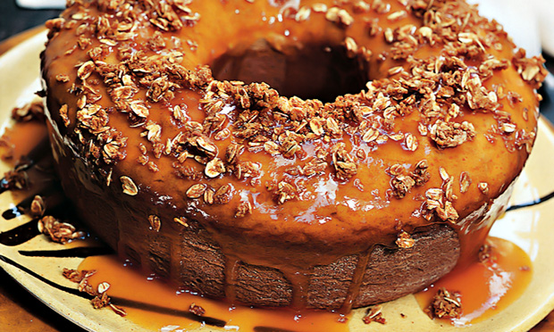 Bolo de mamão com guaraná sem leite