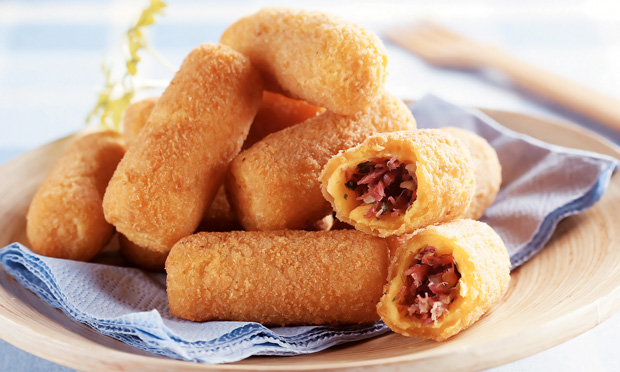 Croquete de abóbora com carne-seca