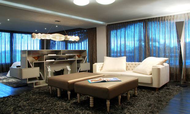 Cortinas de seda com transpar&ecirc;ncia