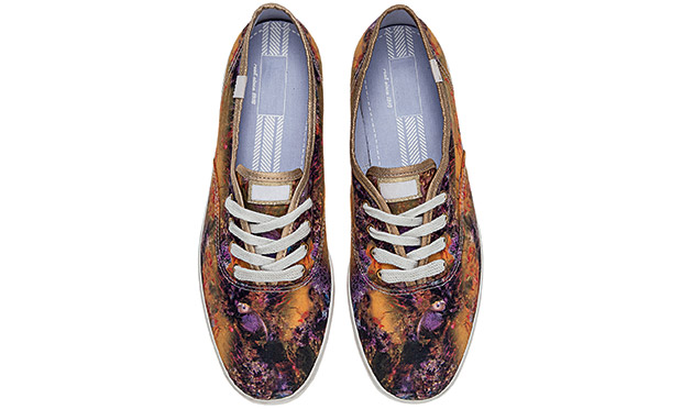 Bolsas, sapatos e sandálias que enriquecem a produção do dia a dia Bolsas, sapatos e sandálias que enriquecem a produção do dia a dia