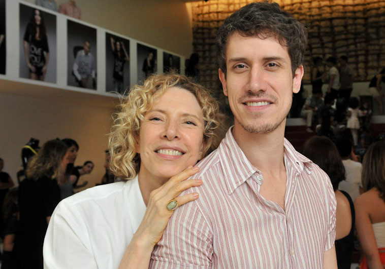 Marília Gabriela publica rara foto antiga para homenagear o filho