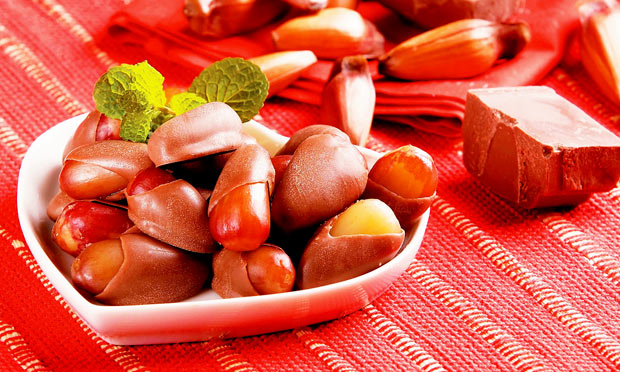 Pinhão com chocolate Pinhão com chocolate