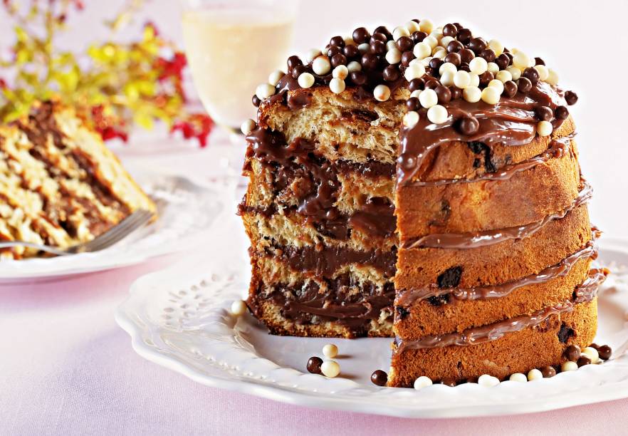 Panetone com brigadeiro: sobremesa que d&aacute; gosto
