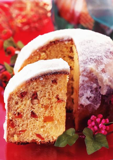 Panetone com cobertura de marzip&atilde;: o panetone da &eacute;poca