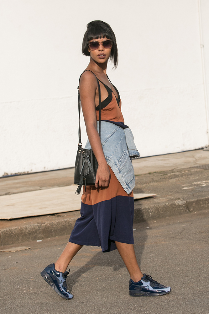 5-looks-para-aproveitar-sua-jaqueta-jeans-no-verao