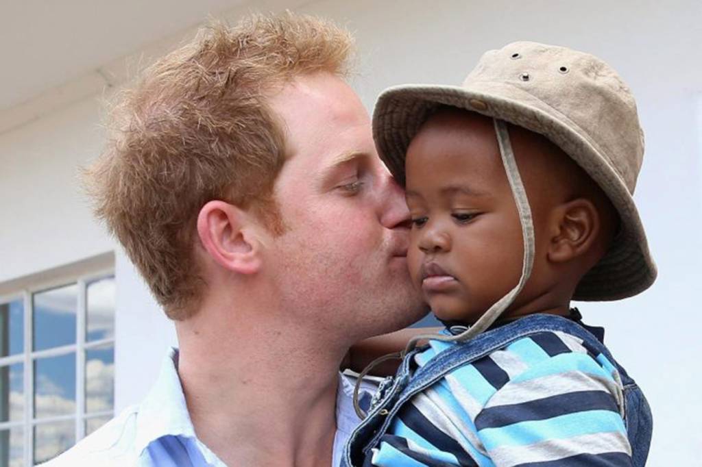 “Quero deixar minha mãe orgulhosa”, diz príncipe Harry