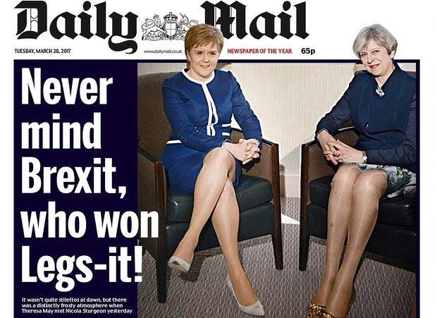 Daily Mail destaca pernas em encontro de primeiras-ministras
