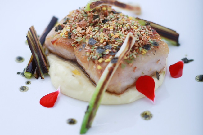 robalo-com-furikake-e-pure-de-batatas (1)