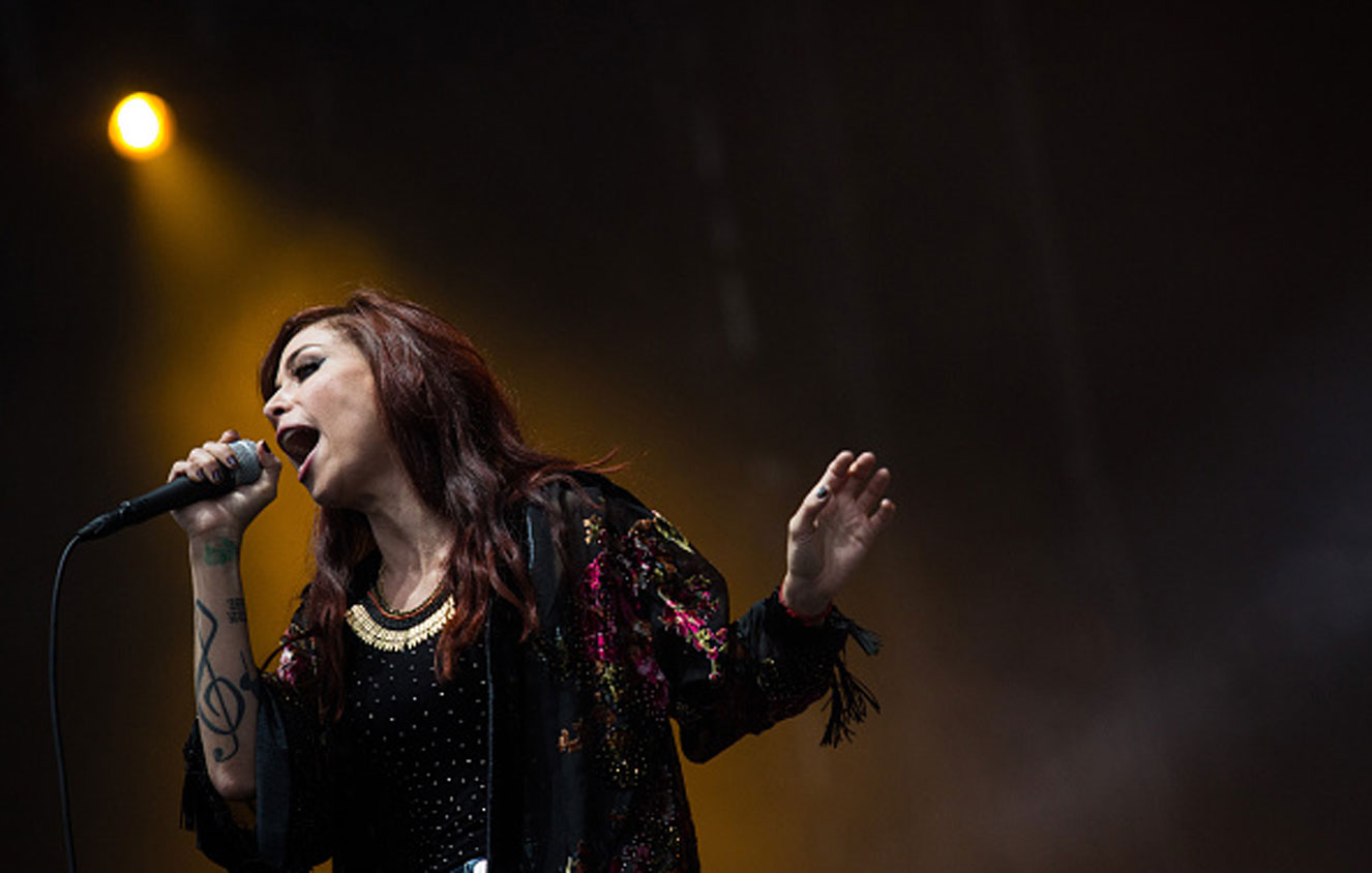 Pitty vence como Melhor Cantora do Ano em premiação para mulheres