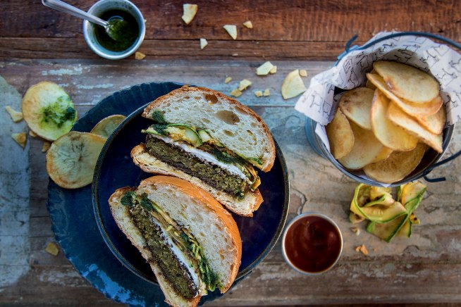 hamburguer-falafel-abobrinha