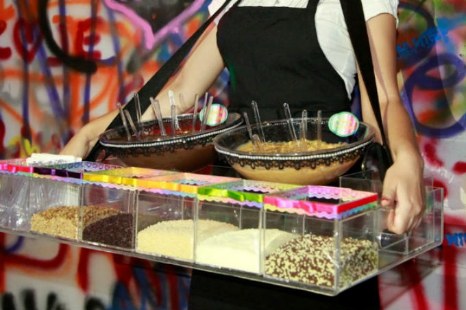 Festa infantil: 6 maneiras nada &oacute;bvias de servir brigadeiro