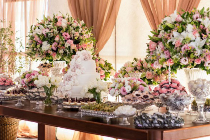 Decora&ccedil;&atilde;o de casamento rosa