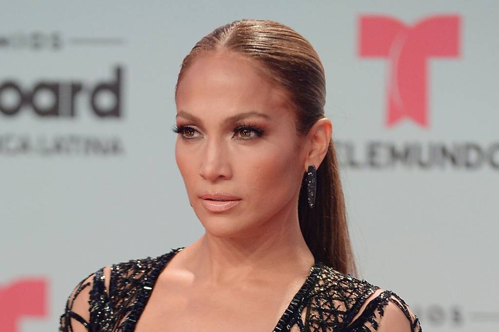 Produtos e truques para conseguir um efeito bronzeado no make