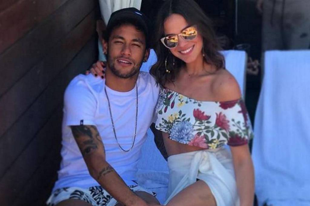 8 casais de famosos que vivem relacionamentos ioiô