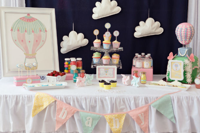 Festa com tema bal&otilde;es