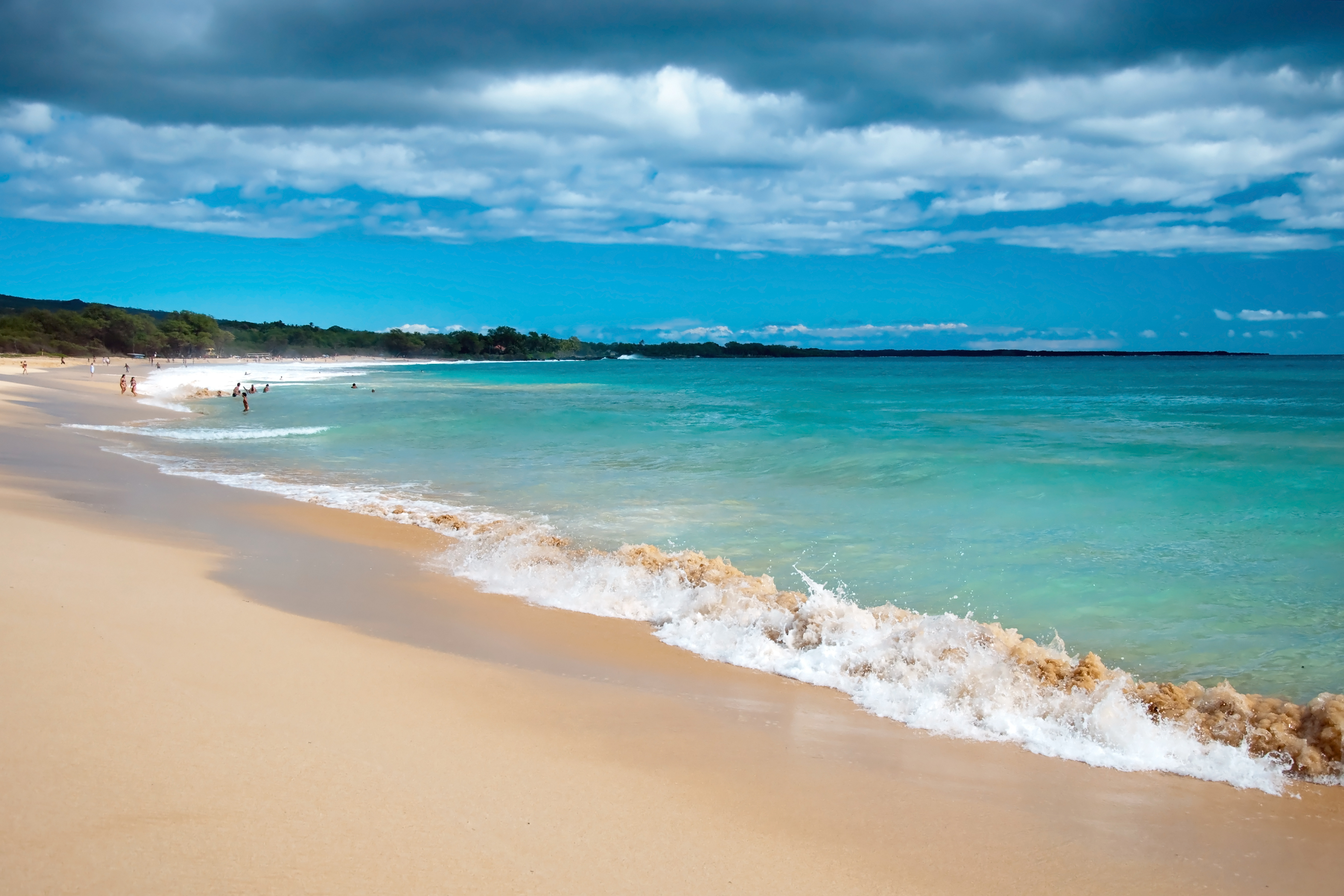 Big beach on maui hawaii island with azure ocean