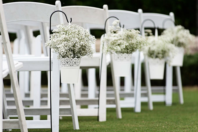 Casamento com decora&ccedil;&atilde;o toda branca