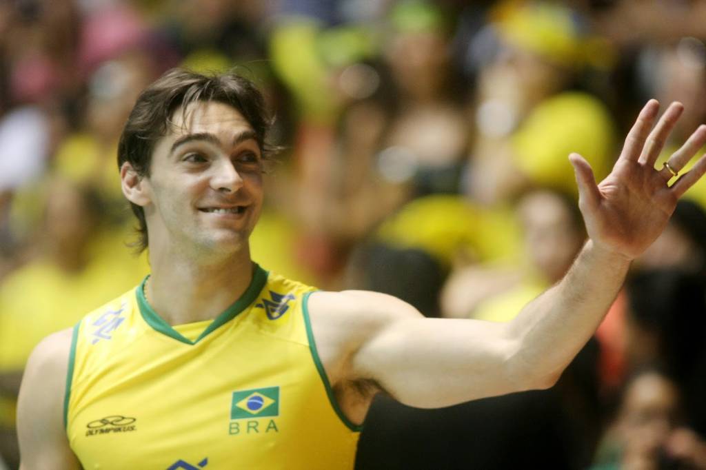 Giba do vôlei pagou a pensão que devia aos filhos
