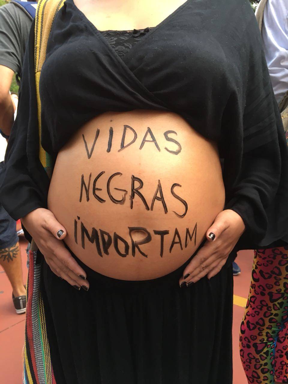 A m&eacute;dica anestesista Larissa Fort, aos oito meses de gravidez de Vicente