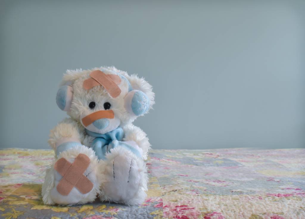 Após pressão contra aborto, criança estuprada interrompe gravidez