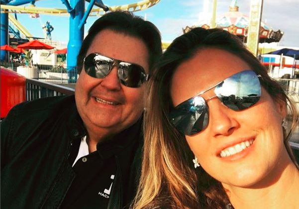 Faustão viaja para Europa pra visitar filho