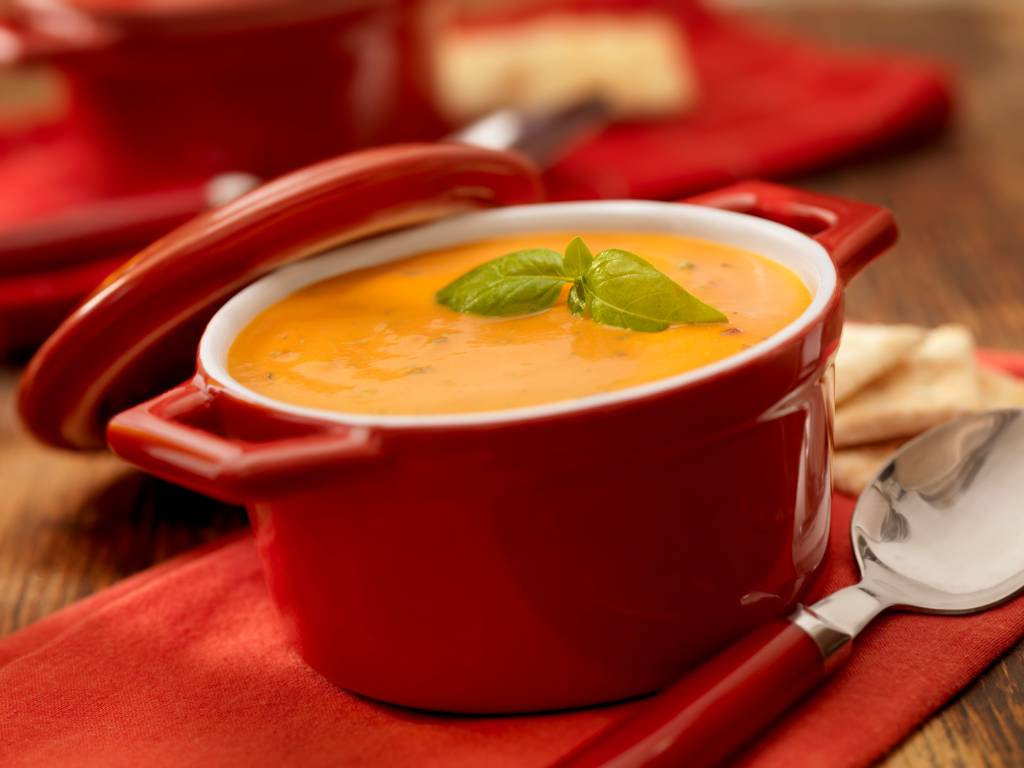 40 receitas de sopas e caldos deliciosos para aquecer seus dias frios