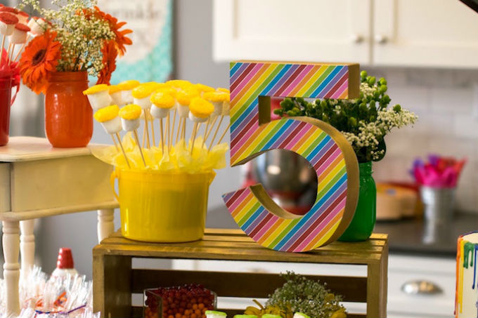 Festa infantil com tema cores