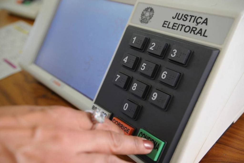 Voto feminino deve decidir eleições 2018, diz especialista