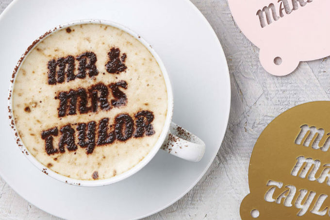 Mesa de caf&eacute; em casamento