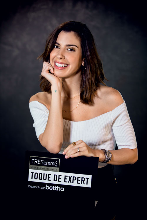 &ldquo;Precisamos nos conhecer e o primeiro passo &eacute; entender quem somos e onde estamos em nossa pr&oacute;pria vida&rdquo;, Camila Coutinho