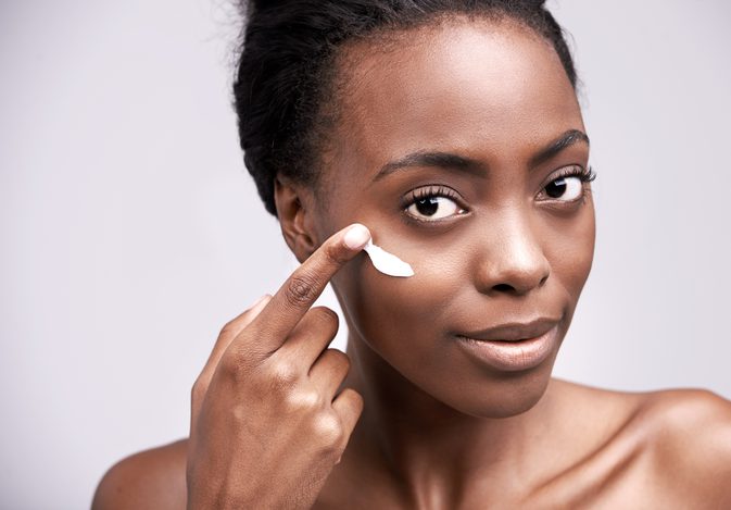 Dicas infalíveis para evitar e tratar acnes em pele negra