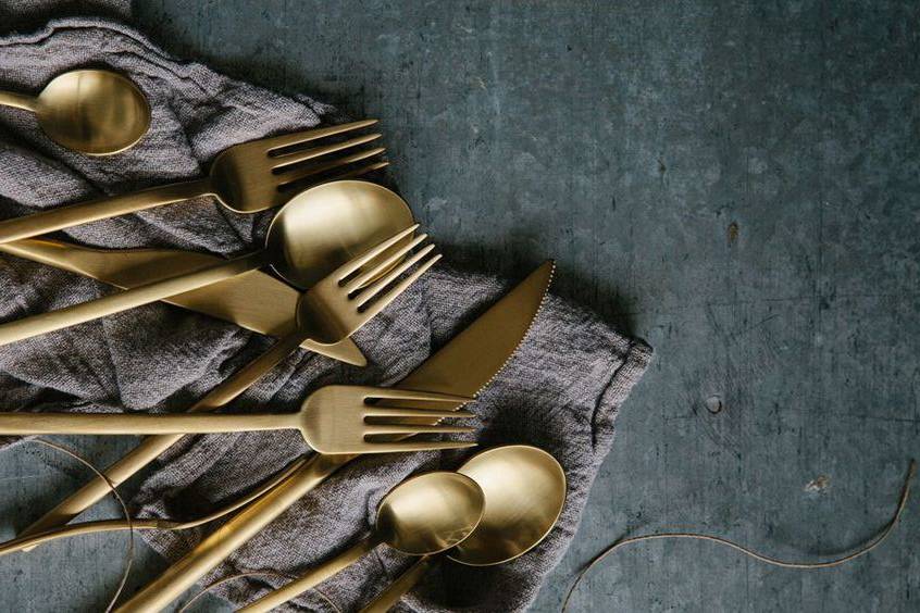 Muito além do inox: diferentes opções de talheres para sua cozinha