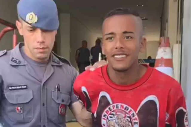 Homem mata travesti, arranca coração e guarda órgão em casa