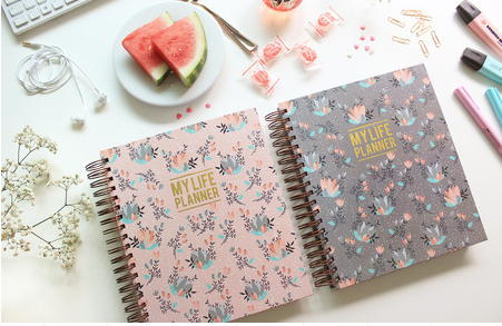 My Life Planner 2019 - Jardim Secreto, por R$ 189, no <a href="https://www.donnadolce.com.br/pd-5e515a-my-life-planner-2019-jardim-secreto.html?ct=4c1ba&p=1&s=1">site</a>