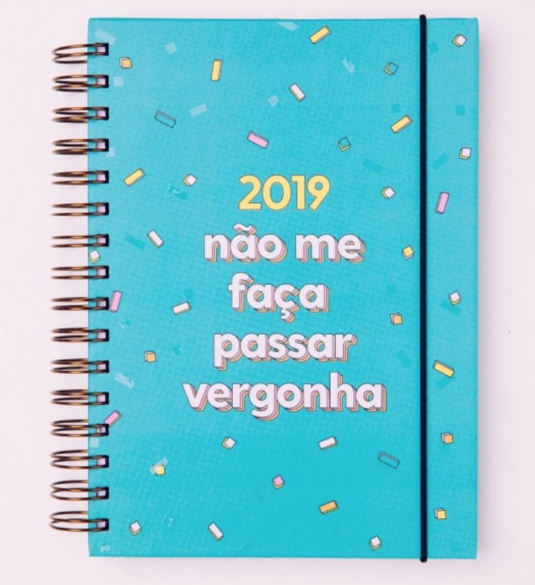 Desagenda 2019: N&atilde;o Me Fa&ccedil;a Passar, vem com um Certificado de Desaforo, por R$ 88, no <a href="https://affthehype.com/produto/desagenda-2019-nao-me-faca2/">site</a>